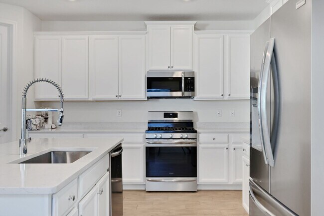 Foto del edificio - 174 Killarney Ave