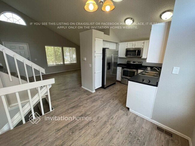 Building Photo - 12662 Osceola St