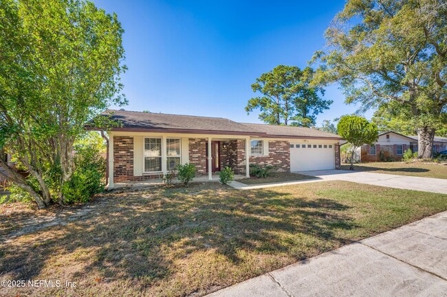 Building Photo - 2726 Winrock Dr W