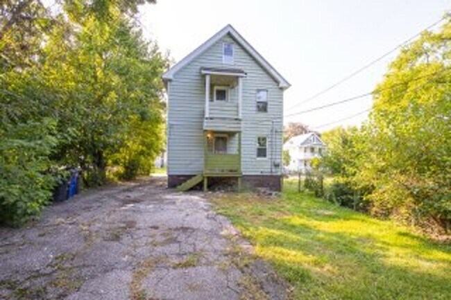 Foto del edificio - 9101 Easton Ave