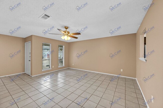 Foto del edificio - **Section 8 Accepted** Cute 2/1.5 Duplex i...