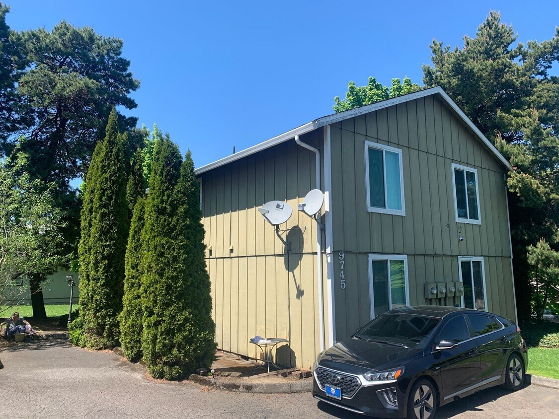 Primary Photo - 2 br, 1 bath House - 9745 SW Lookout Terra...