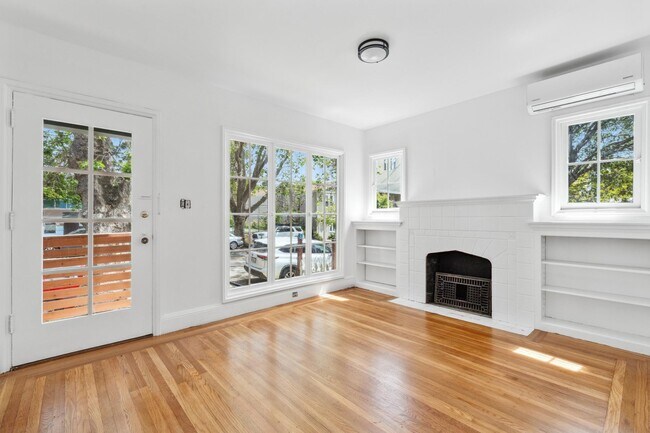 Foto del edificio - 1697 Hopkins St