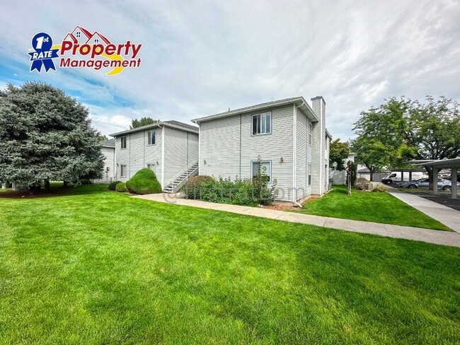 Building Photo - 565 S Workland Ln