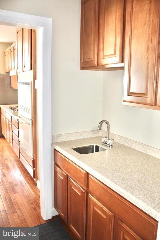 Foto del edificio - 2802 Moores Plains Blvd