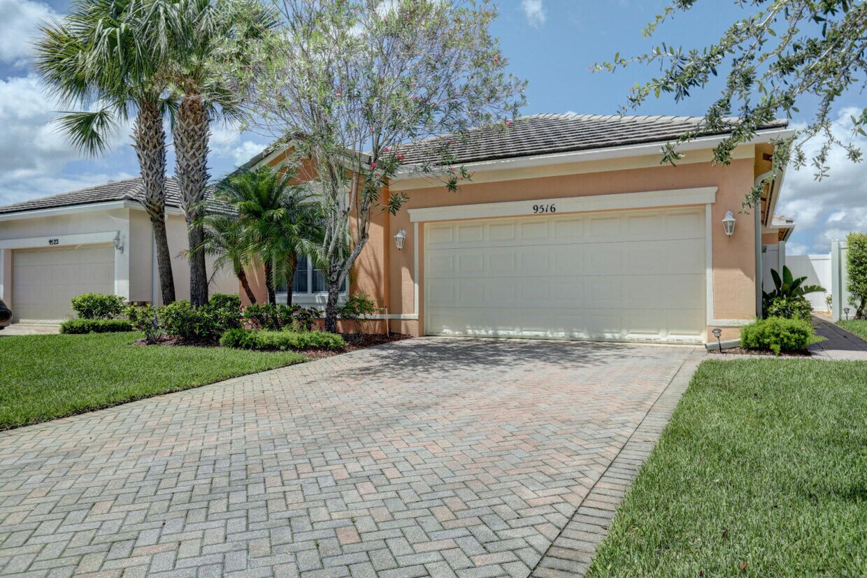Primary Photo - 9516 SW Flowermound Cir