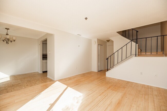 Foto del edificio - 29 Meadowood Dr