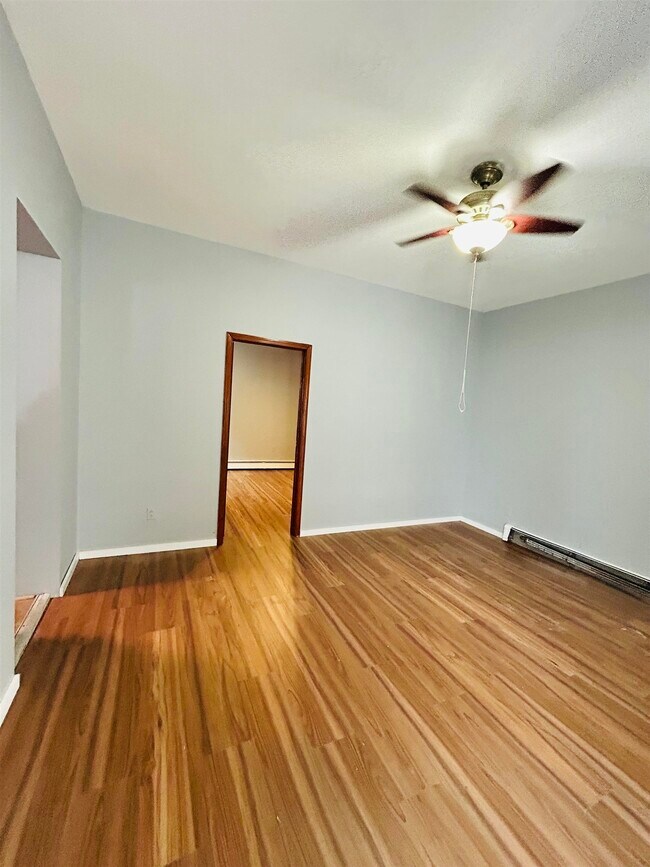 Foto del edificio - 330 Sip Ave