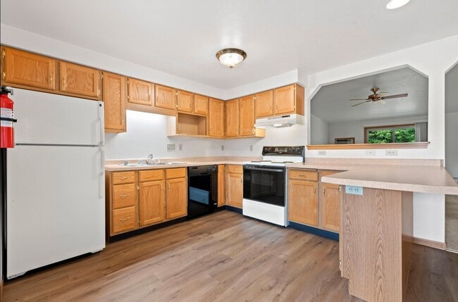Foto del edificio - Brook Park Apartments