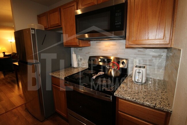 Building Photo - Beautiful 3-Bedroom Home Near the Branson Strip