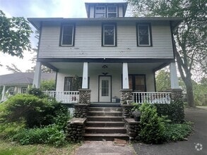 Building Photo - 181 Ulster Ave