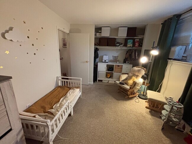 Foto del edificio - 304 Regency Park Dr