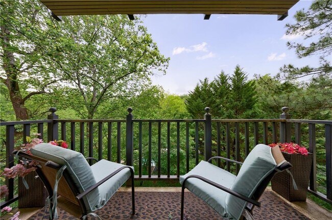Building Photo - 27306 Plantation Dr NE