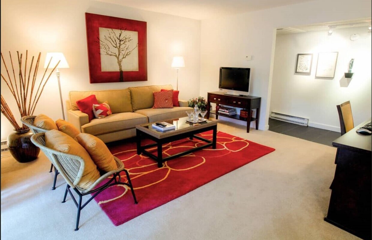 Foto principal - 54 Woodlake Rd