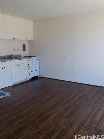 Building Photo - 1650 Kanunu St