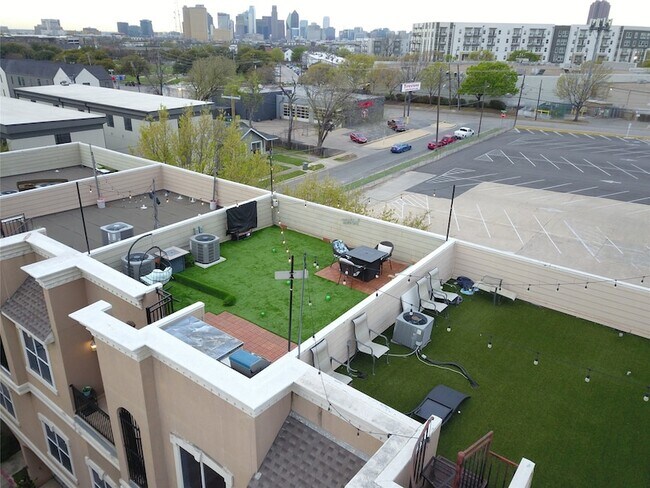Foto del edificio - 5609 Lindell Ave