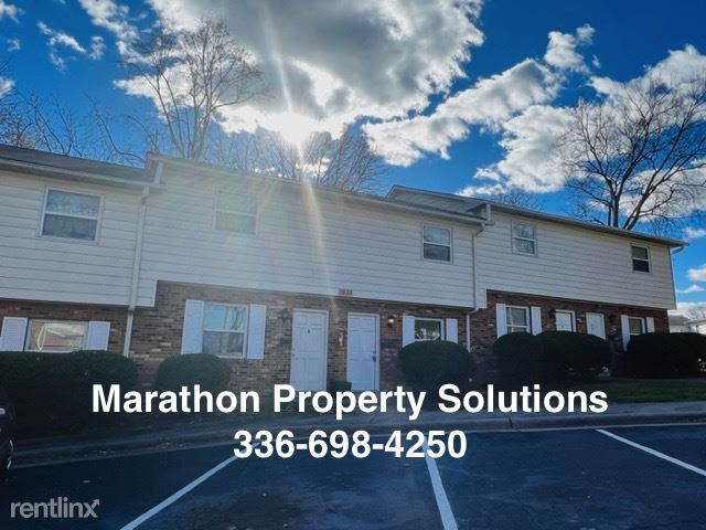 Primary Photo - 2 br, 1.5 bath House - 1843 Merritt Dr Apt...