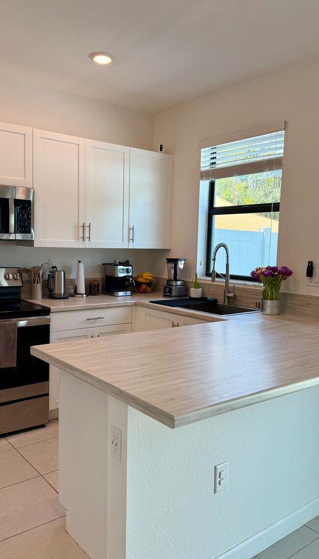 Foto del edificio - 3425 W 113th St