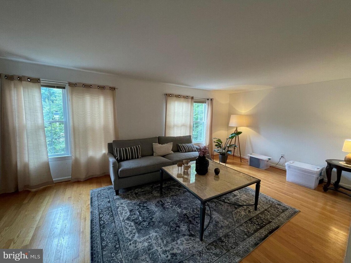 Foto principal - 5107 12th Rd S
