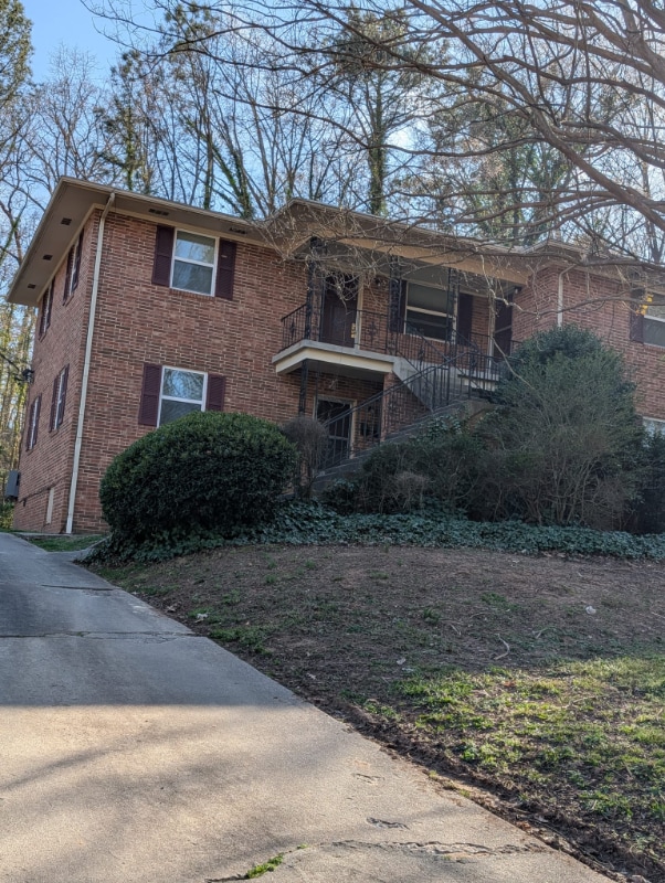 Building Photo - 2209 Morehead Ave