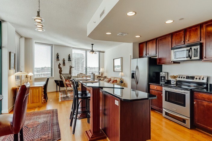 Custom Dining Options - 1101 Haxall Pt