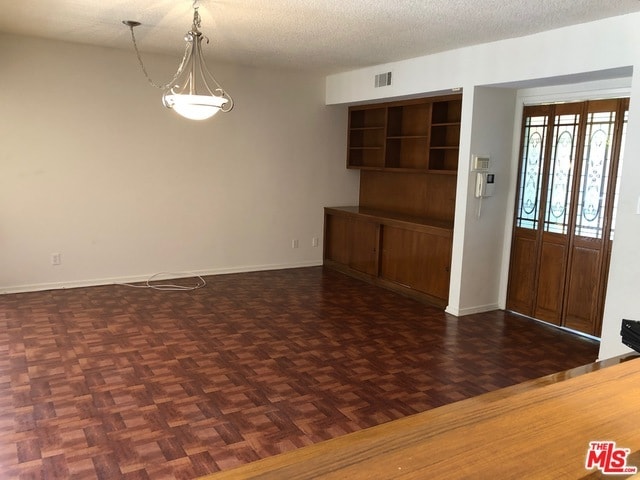 Building Photo - 5040 W 58th Pl