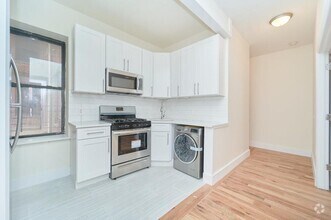 Building Photo - 560 W 144th St