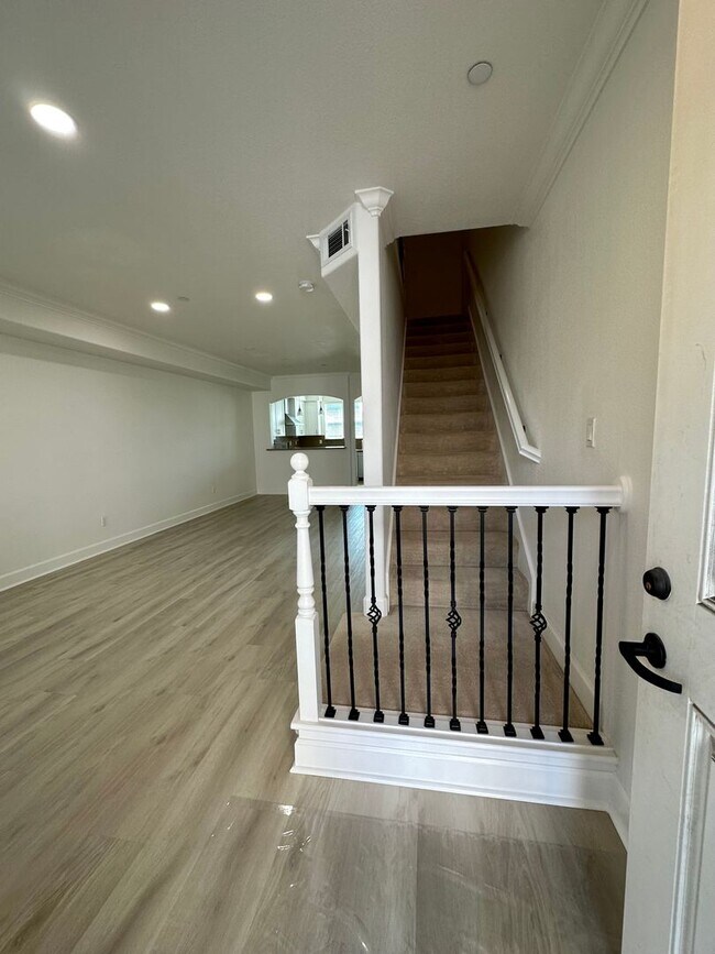 Foto del edificio - Lovely 2 Bedroom 2.5 Bathroom!