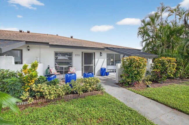 Foto del edificio - 5753 Spindle Palm Ct