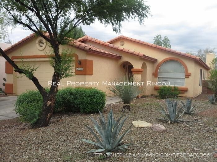 Primary Photo - 3 bedroom in Tucson AZ 85741