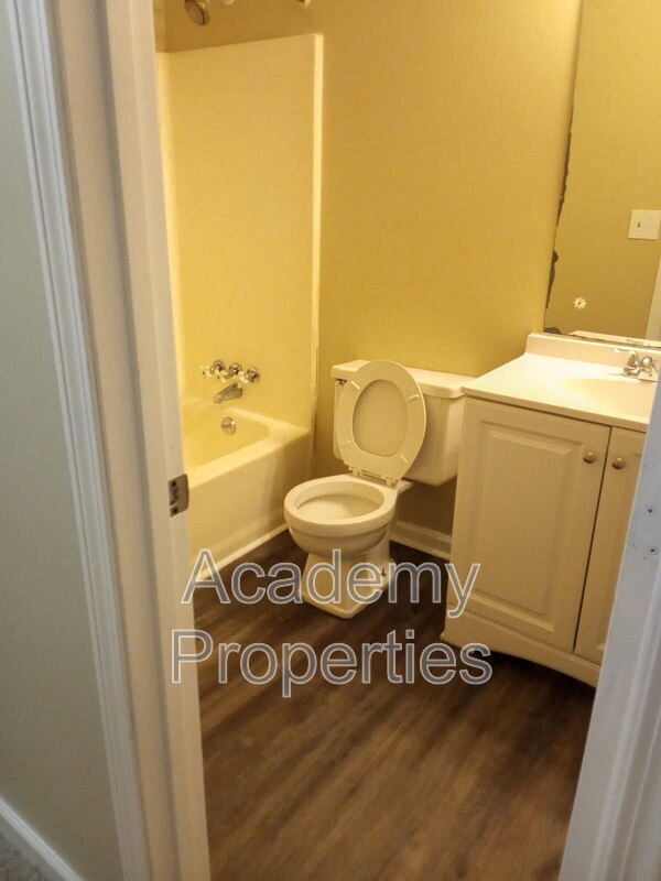 Foto del edificio - 3122 Dempsey Pl