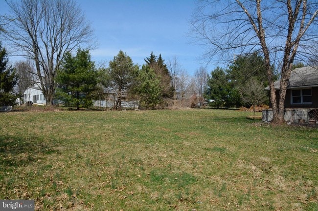 Building Photo - 507 N Lewis Rd