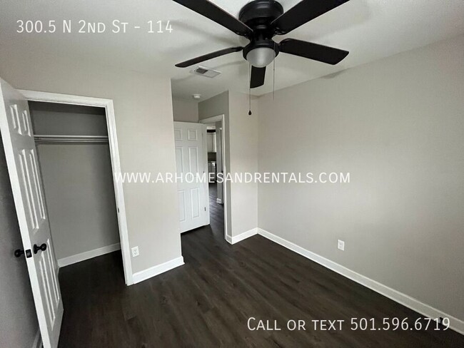 Foto del edificio - Austin Oaks 300 N 2nd St - Unit 114 - 2 Be...