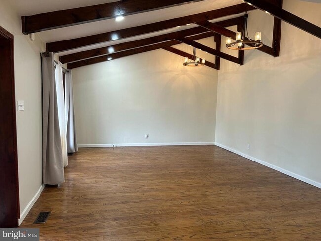 Foto del edificio - 1617 Bryant Rd