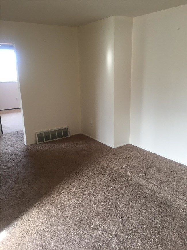 Foto del edificio - 6710 Colony Acres Dr