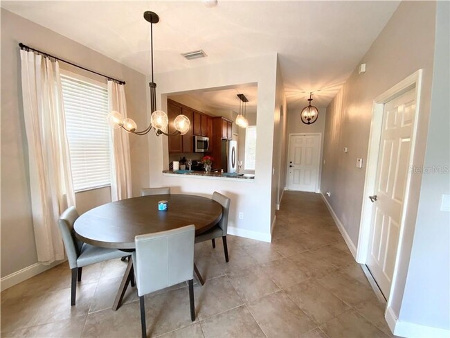 Building Photo - 1751 Retreat View Cir