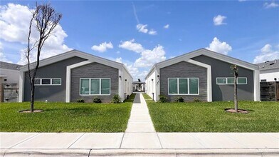 Building Photo - 1421 E Hibiscus Ave