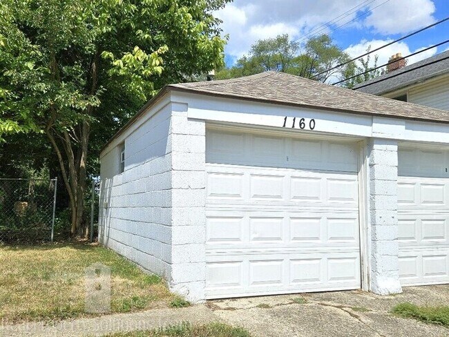 Foto del edificio - 1160 Wilson Ave