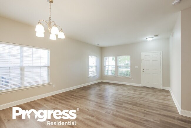 Building Photo - 4376 Stone Mountain Dr