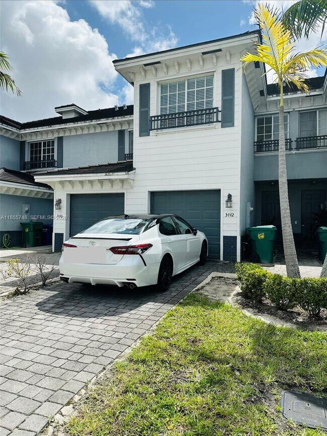 Foto del edificio - 3442 NW 13th St