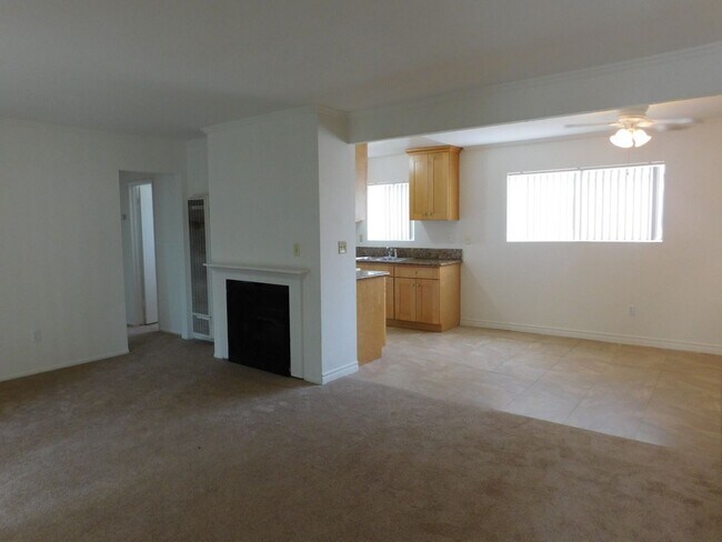Building Photo - 7841 Shaffer Cir