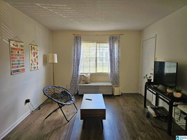 Foto del edificio - 3449 Sandner Ct