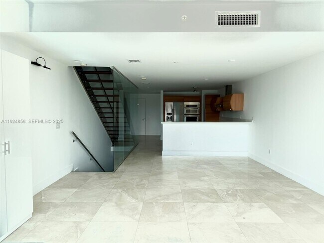 Foto del edificio - 2950 NE 188th St