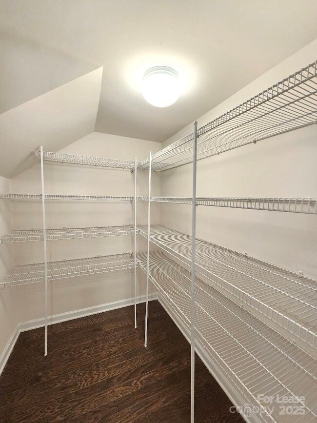 Building Photo - 14611 Murfield Ct