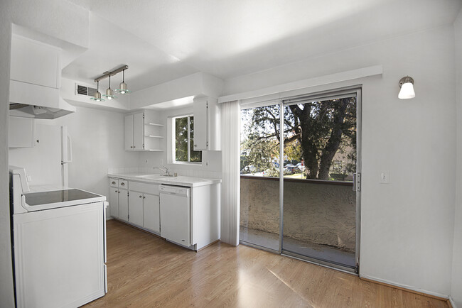 Building Photo - 5900 Murietta Ave