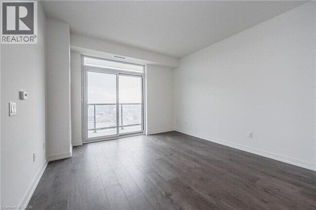 Building Photo - 55 Duke St W