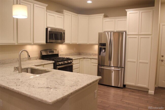 Foto del edificio - 3 br, 2 bath House - 9031 E Phillips Dr