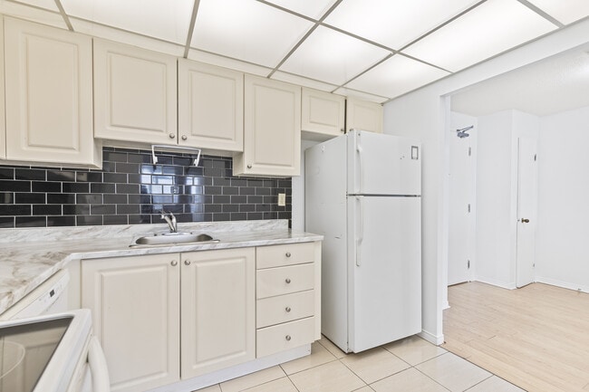 Photo du bâtiment - 115 Hillcrest Ave