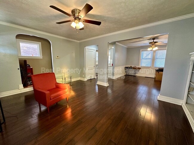 Photo - 711 Norwich Ave House