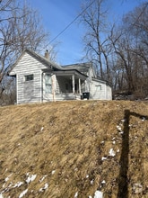 Building Photo - 718 N Wapello St.